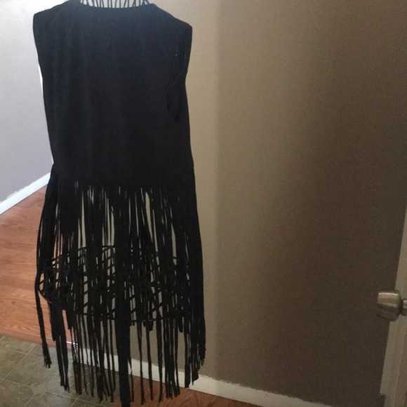 Fringe Vest sz S.  Suede look 👀 from Express! - Picture 4 of 5